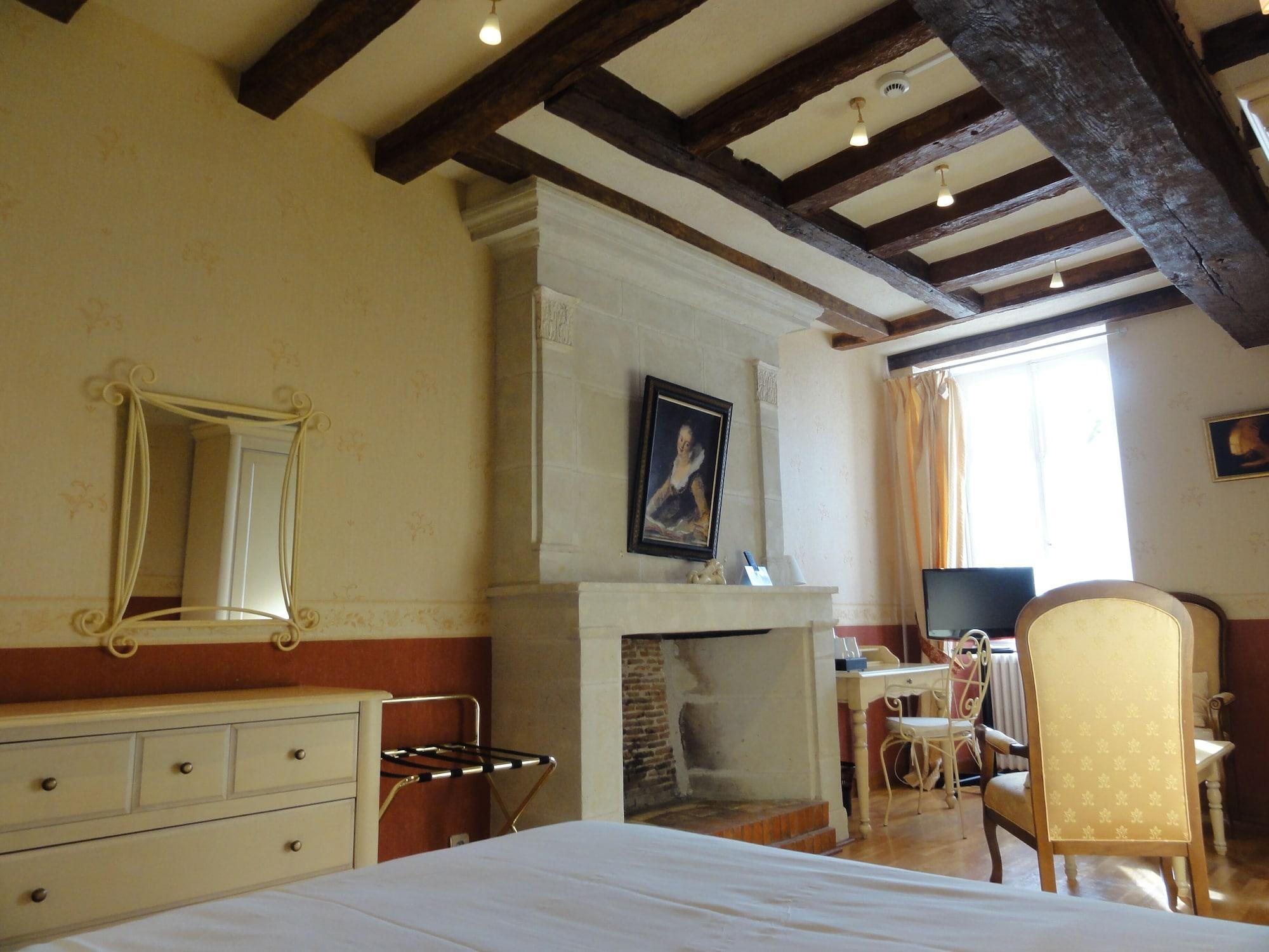 ביומונט-אן-וורון Logis Manoir De La Giraudiere מראה חיצוני תמונה