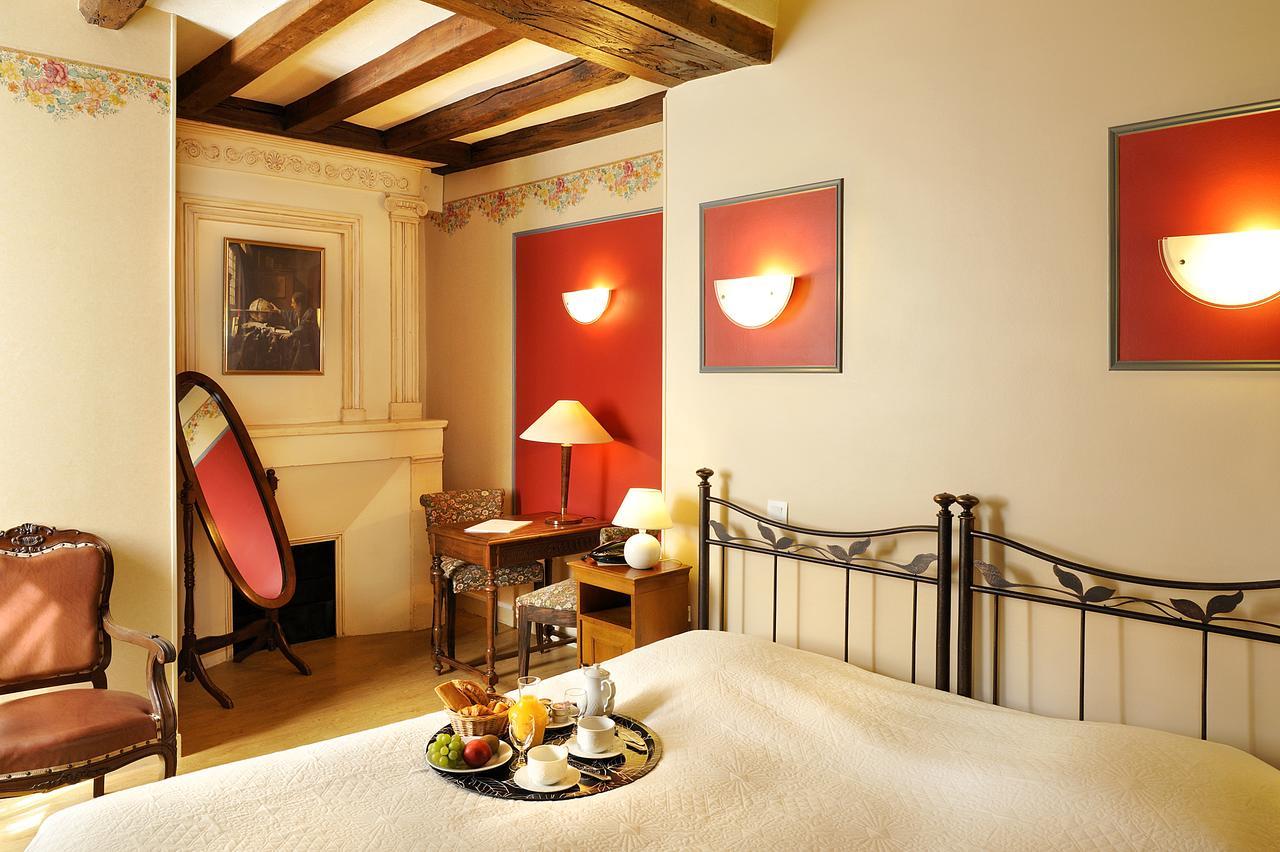 ביומונט-אן-וורון Logis Manoir De La Giraudiere מראה חיצוני תמונה